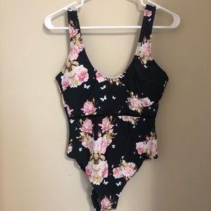 Cupshe one piece swim suit